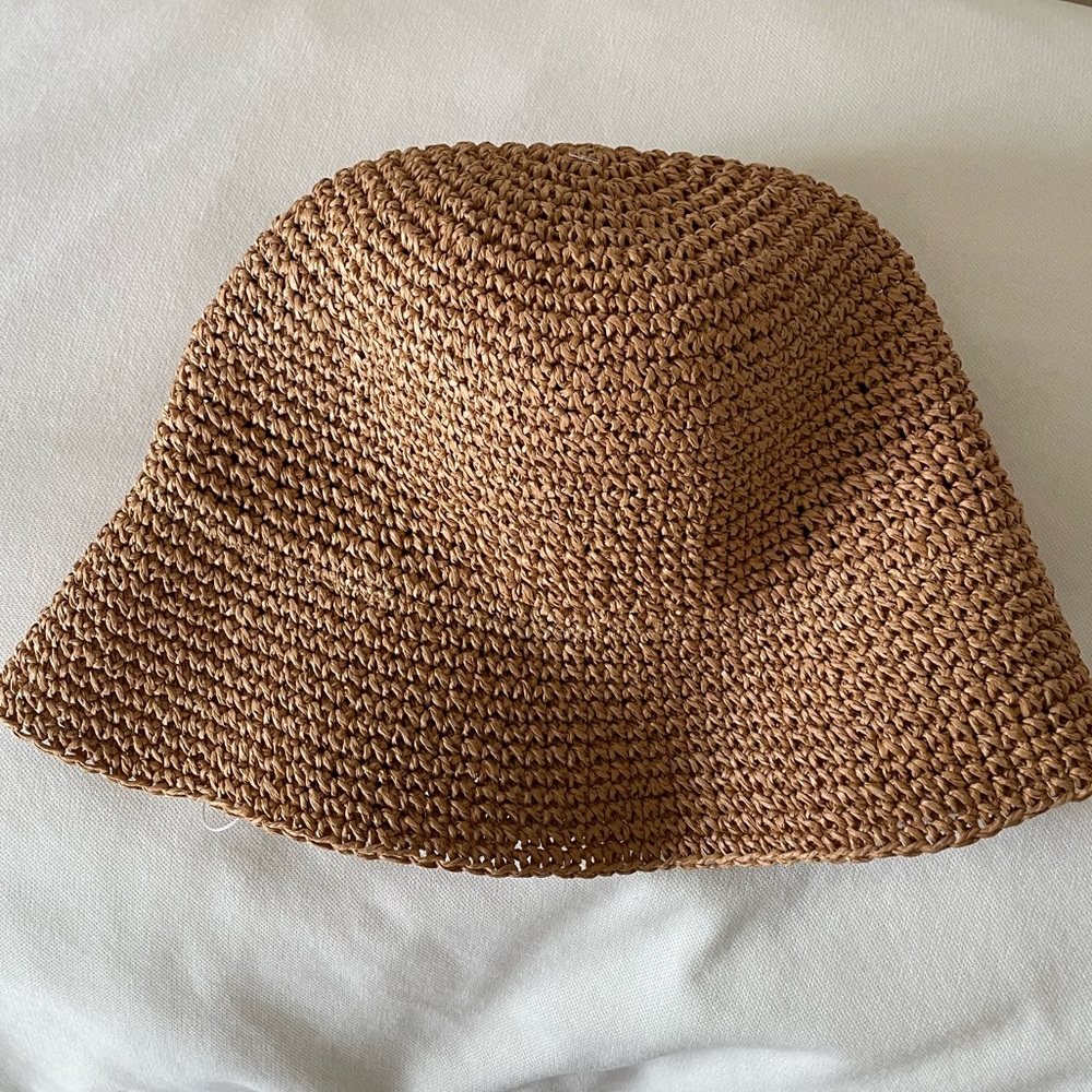 NWT Lululemon Woven Straw Bucket Hat
